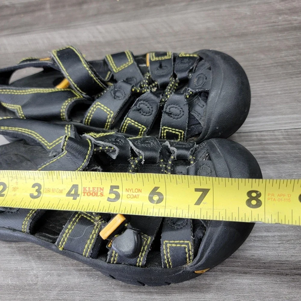 Keen Newport H2 Shoes kids size Black Yellow Waterproof Sandals Outdoor Hiking
